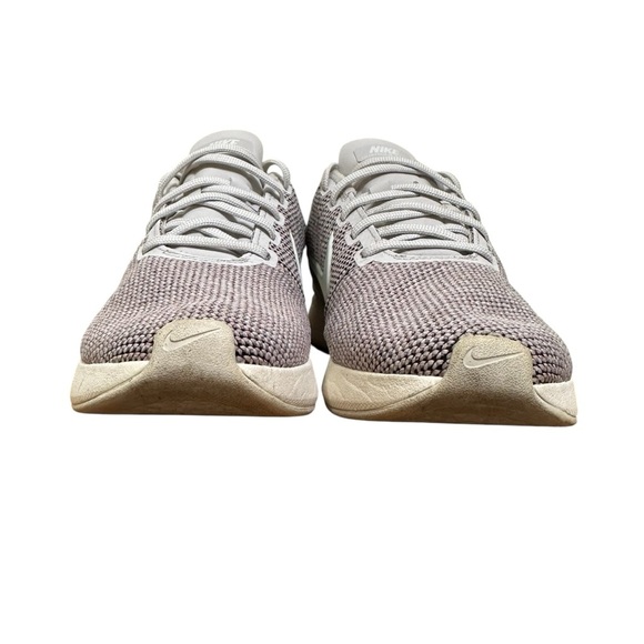 Nike Women’s 10 Dualtone Racer Running Shoe - Picture 5 of 8